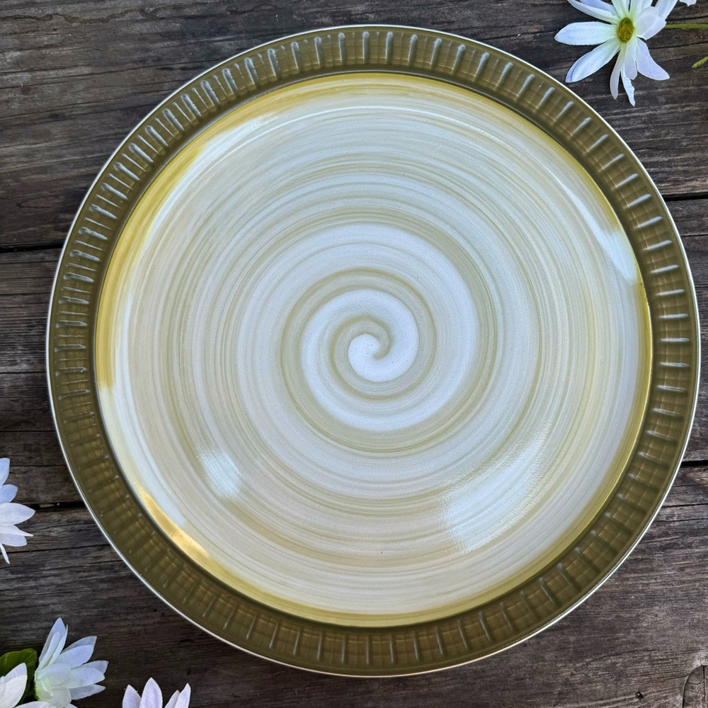 Casual Ceram Stoneware Vista Green Beige Swirl 12.5” Scalloped Replacement Plate